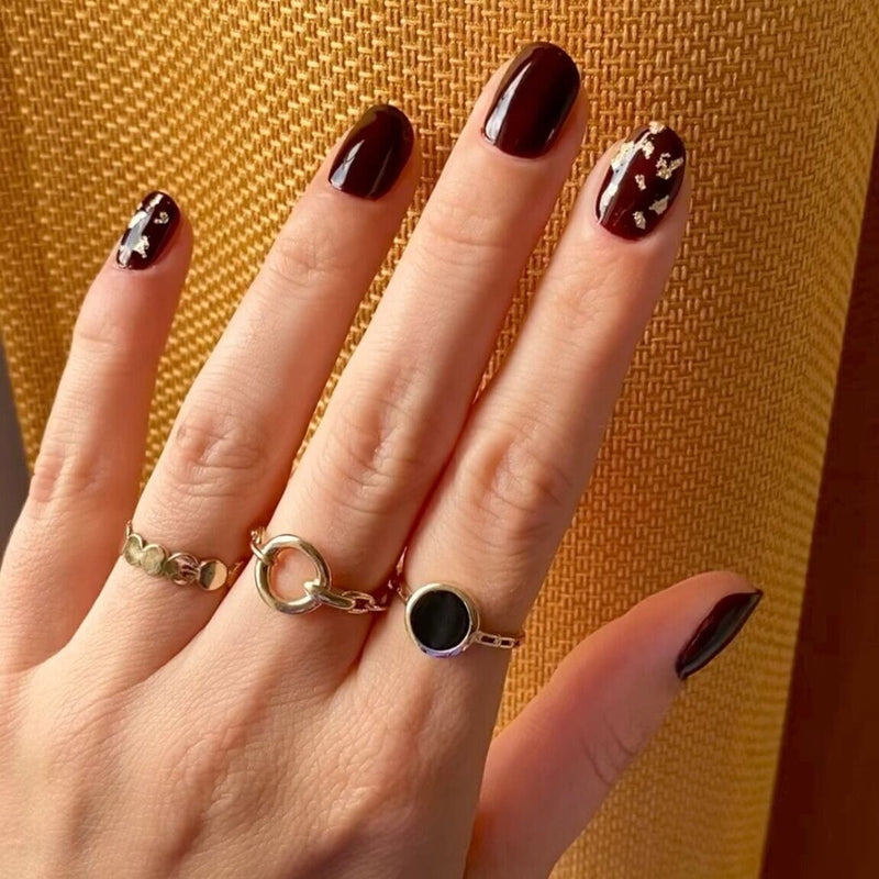 Pivolea - Nail Polish - I'm Strong - RED BLACK nail polish