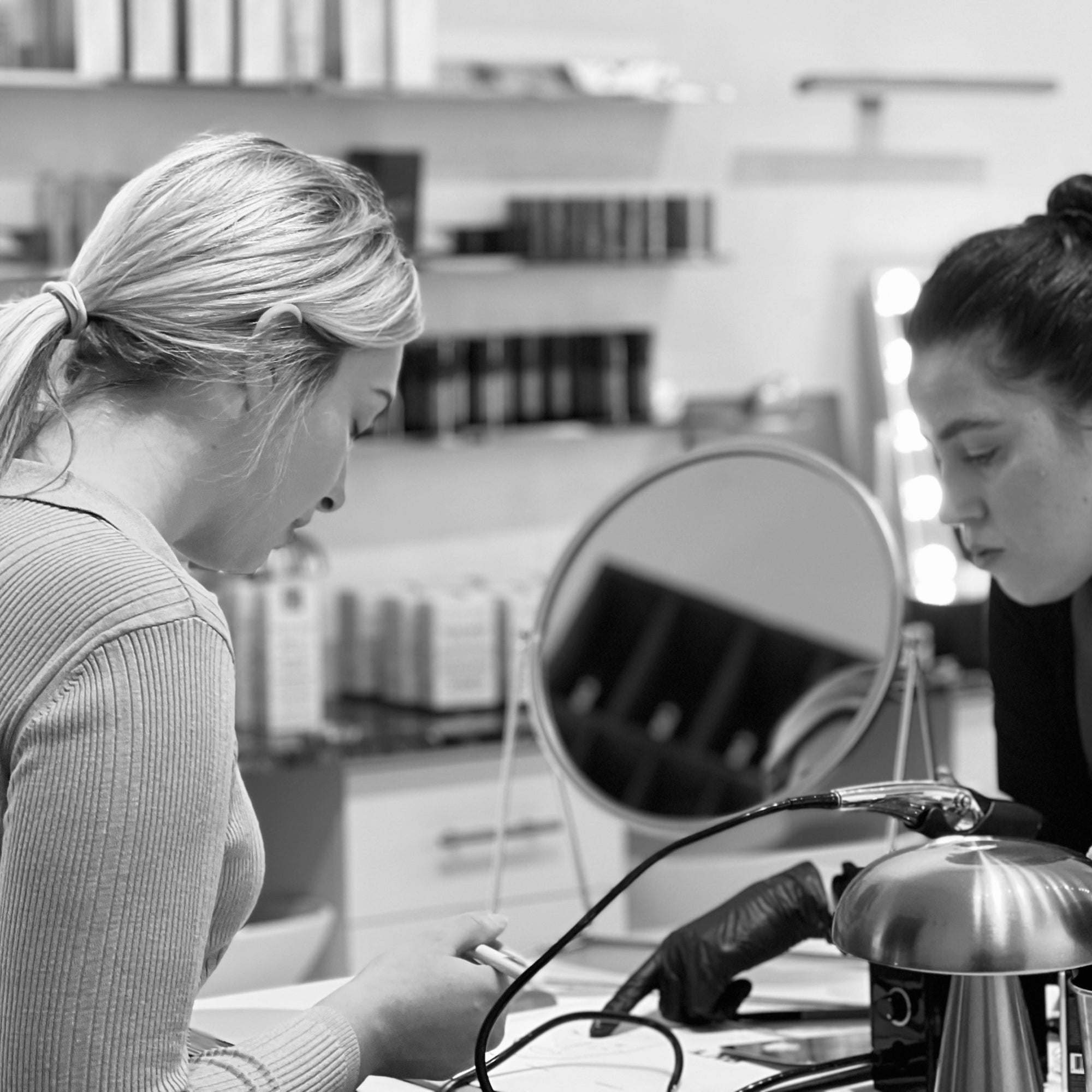 "Award -Winning" Confidence Makeup Lesson